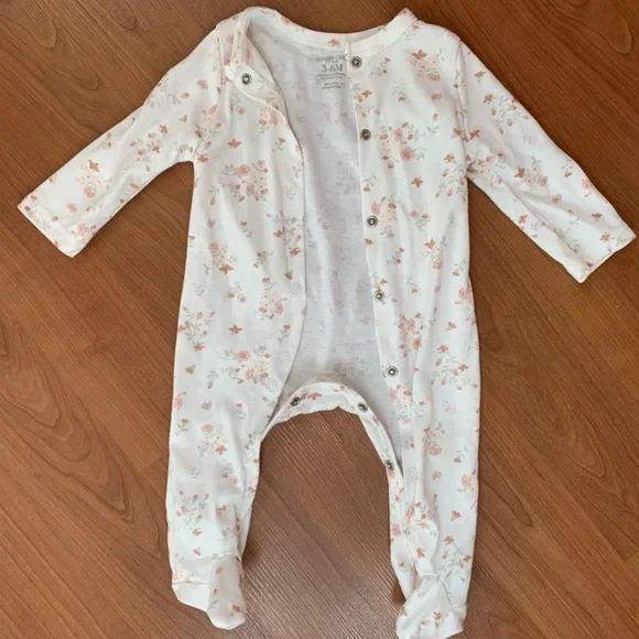 Large Assorted Baby Bundle - Many New, Some Used - Picture 11 of 16